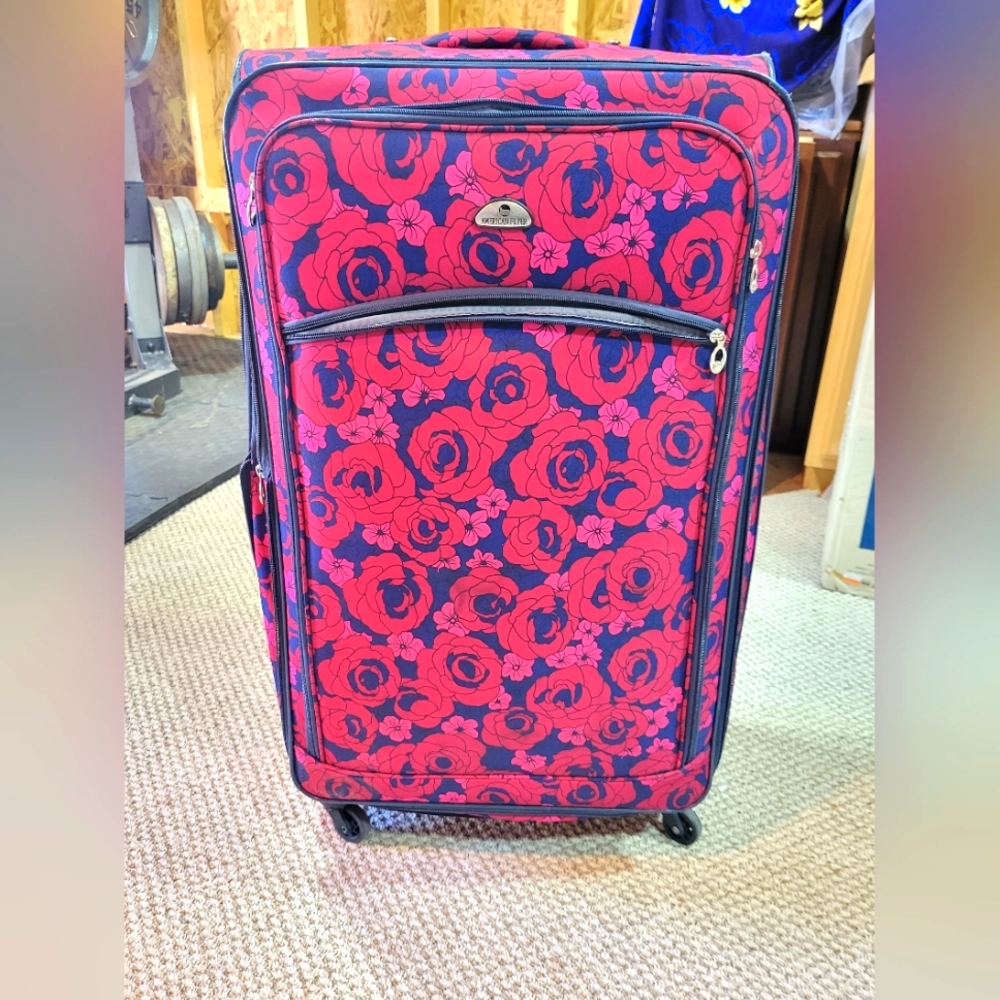 Samsonite XL Rose Pattern Suitcase
